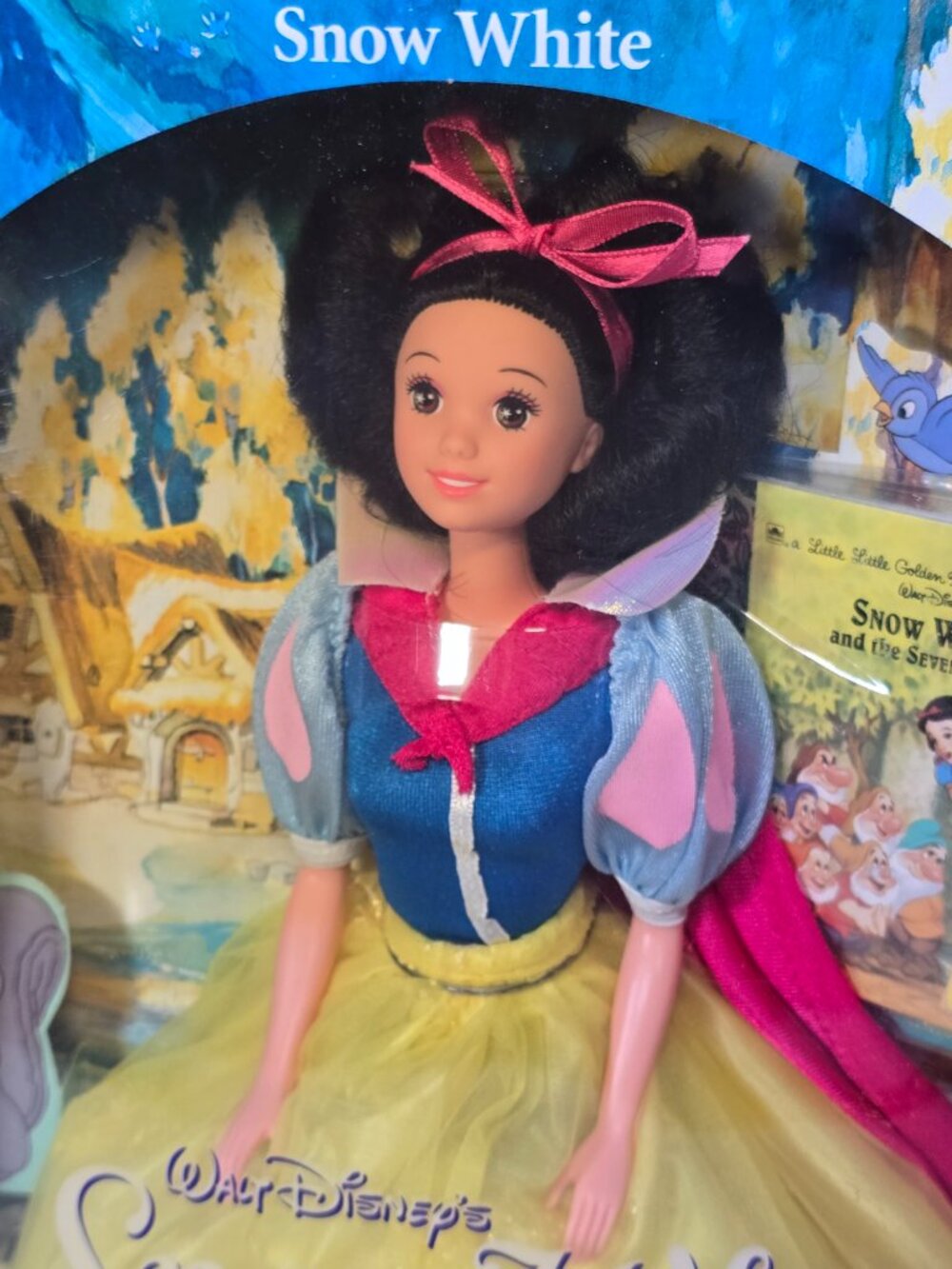 Vintage 1992 Walt Disney Snow White And The Seven Dwarfs Doll #7783 NIB - read - Picture 2 of 8